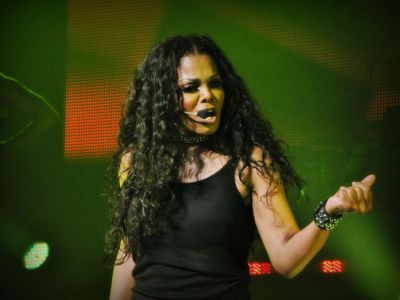 jj_nonestour_Milwaukee24.jpg