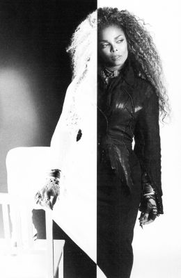 _UNBREAKABLE_World_Tour_BOOK-25.jpg