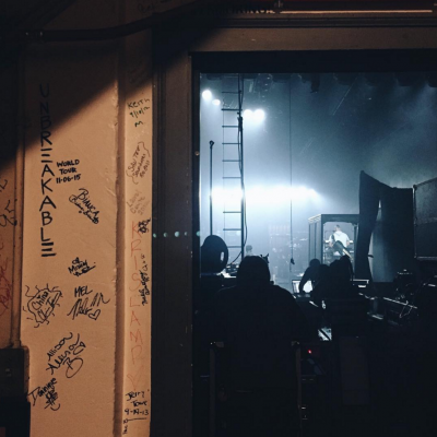backstage_chicago.png