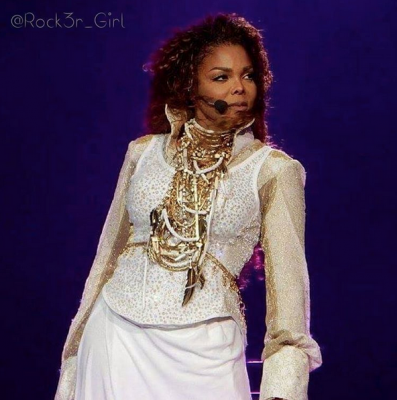 jj_uwt_edmonton_rock3rgirl_001.png