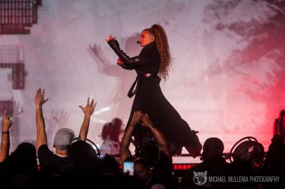janet-jackson-att-center-2017-14.jpg