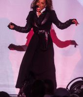 janet-jackson-att-center-2017-21-1.jpg