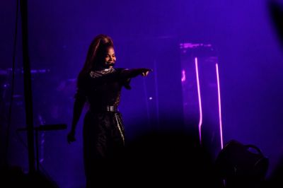 jjoutsidelandsfest_281129~0.jpg