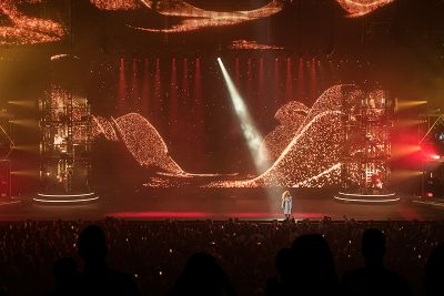 StageLightVegas_04.jpg