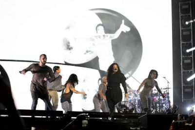 RNB_Fridays_Live_12.jpg