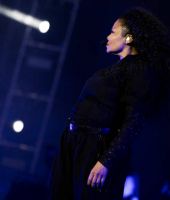 RNB_Fridays_Live_15.jpg