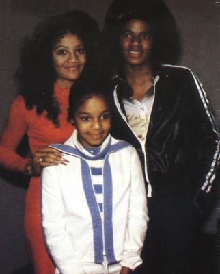 1978_JanetMichael_party4.jpg