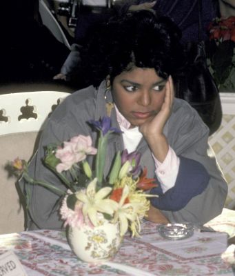 1983_JacksonsPressConference_05.jpg