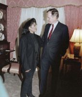 1990__-_Janet_Jackson___President_Bush_at_the_Ritz_Carlton2C_Detroit2.jpg