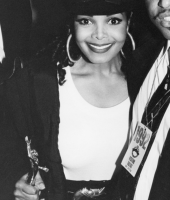92_SoulTrainBackstage.png