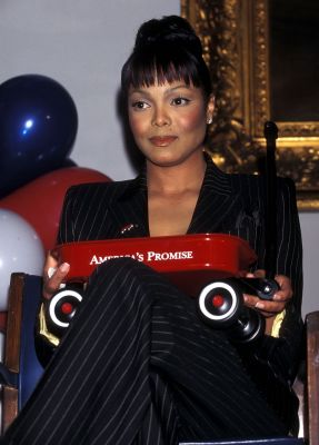 janet_NYCHall_98_0019.jpg