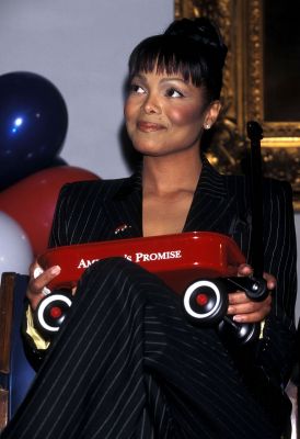 janet_NYCHall_98_0035.jpg