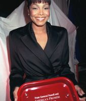 janet_NYCHall_98_0004.jpg