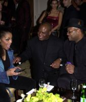 2001_AMAs_AfterParty_02.jpg
