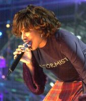 2001_MTVicon_Show_024.jpg