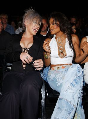 2002_mtvICON_Aerosmith_018.jpg
