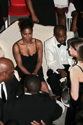 2006_NellyBlackandWhiteBall_02.jpg