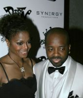 2006_NellyBlackandWhiteBall_01.jpg