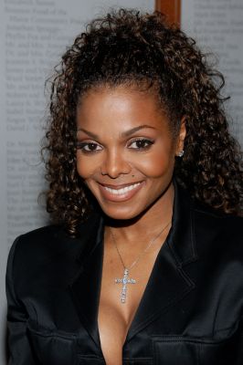 2006_OprahsLegendsBallScreening_04.jpg
