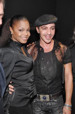 2006_ParisFashionWeek_Galliano_07.jpg
