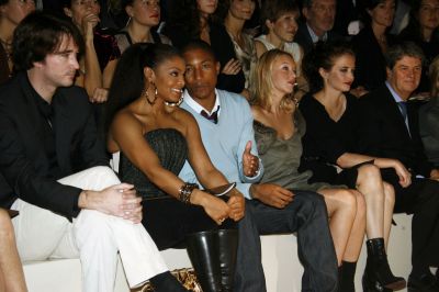 2006_ParisFashionWeek_LouisVuitton_013.jpg