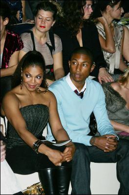 2006_ParisFashionWeek_LouisVuitton_09.jpg