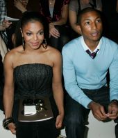 2006_ParisFashionWeek_LouisVuitton_010.jpg