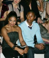2006_ParisFashionWeek_LouisVuitton_09.jpg