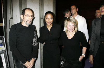 2006_ParisFashionWeek_MFGirlbaud_09.jpg