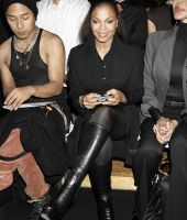 2006_ParisFashionWeek_MFGirlbaud_010.jpg