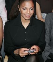 2006_ParisFashionWeek_MFGirlbaud_03.jpg