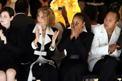 2006_ParisFashionWeek_Valentino_010.jpg