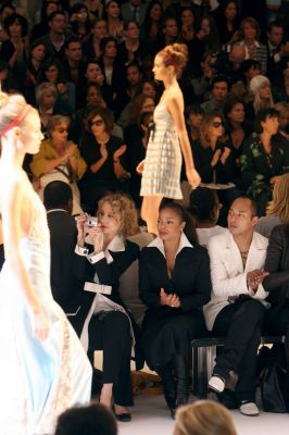 2006_ParisFashionWeek_Valentino_011.jpg
