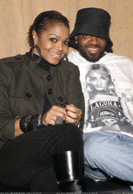2008_IndustryNightParty_02.jpg