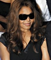 2008_MilanFashionWeek_Versace_02.jpg