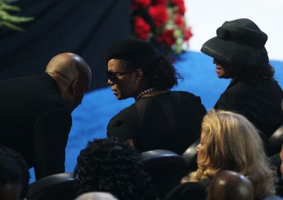 2009_MJ_Memorial_Service_023.jpg