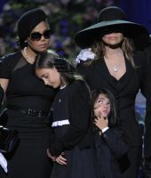 2009_MJ_Memorial_Service_022.jpg