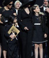 2009_MJ_Memorial_Service_09.jpg