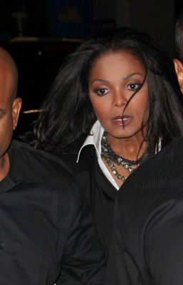 Janet2Bout2Bto2Bparty2B4taj-HBlEoMl.jpg