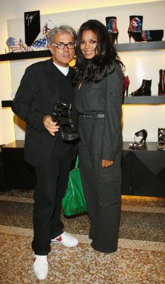 2009_MilanFashionWeek_ZANOTTI_01.jpg