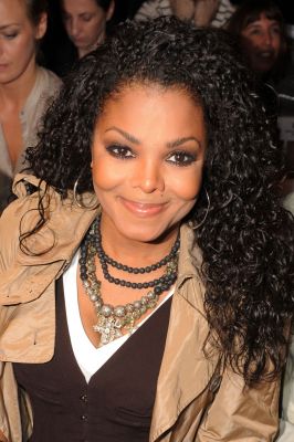 2009_MilanFashionWeek_GAULTIER-04.jpg
