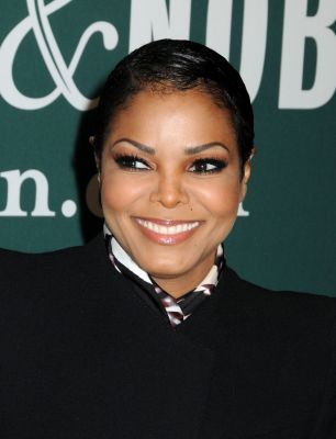 2011_TrueYou_BarnesNoble_035.jpg