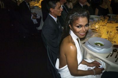 2012_amfAR_Cannes_Dinner_001.jpg