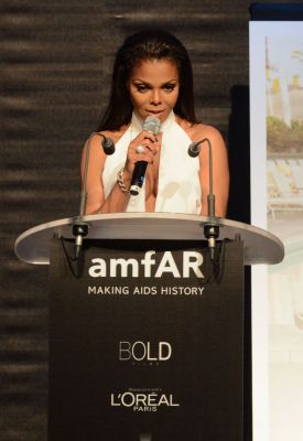 2012_amfAR_Cannes_Speech_019.jpg