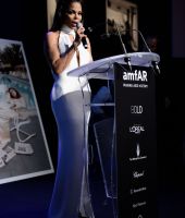 2012_amfAR_Cannes_Speech_017.jpg