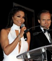 2012_amfAR_Cannes_Speech_021.jpg