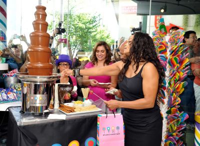 2012_DylansCandyBar_LA_011.jpg