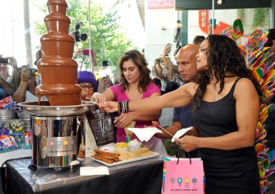 2012_DylansCandyBar_LA_012.jpg