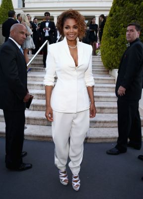 2013_amfAR_arrival_009.jpg