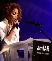 2013_amfARCannes_041.jpg
